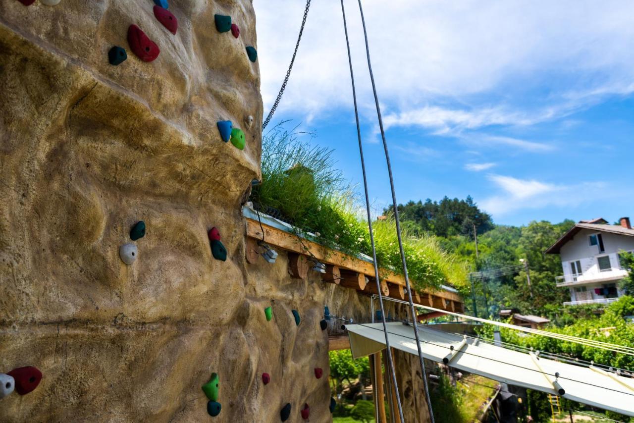 Tihiat Kut Complex Hotel Kyustendil Exterior photo